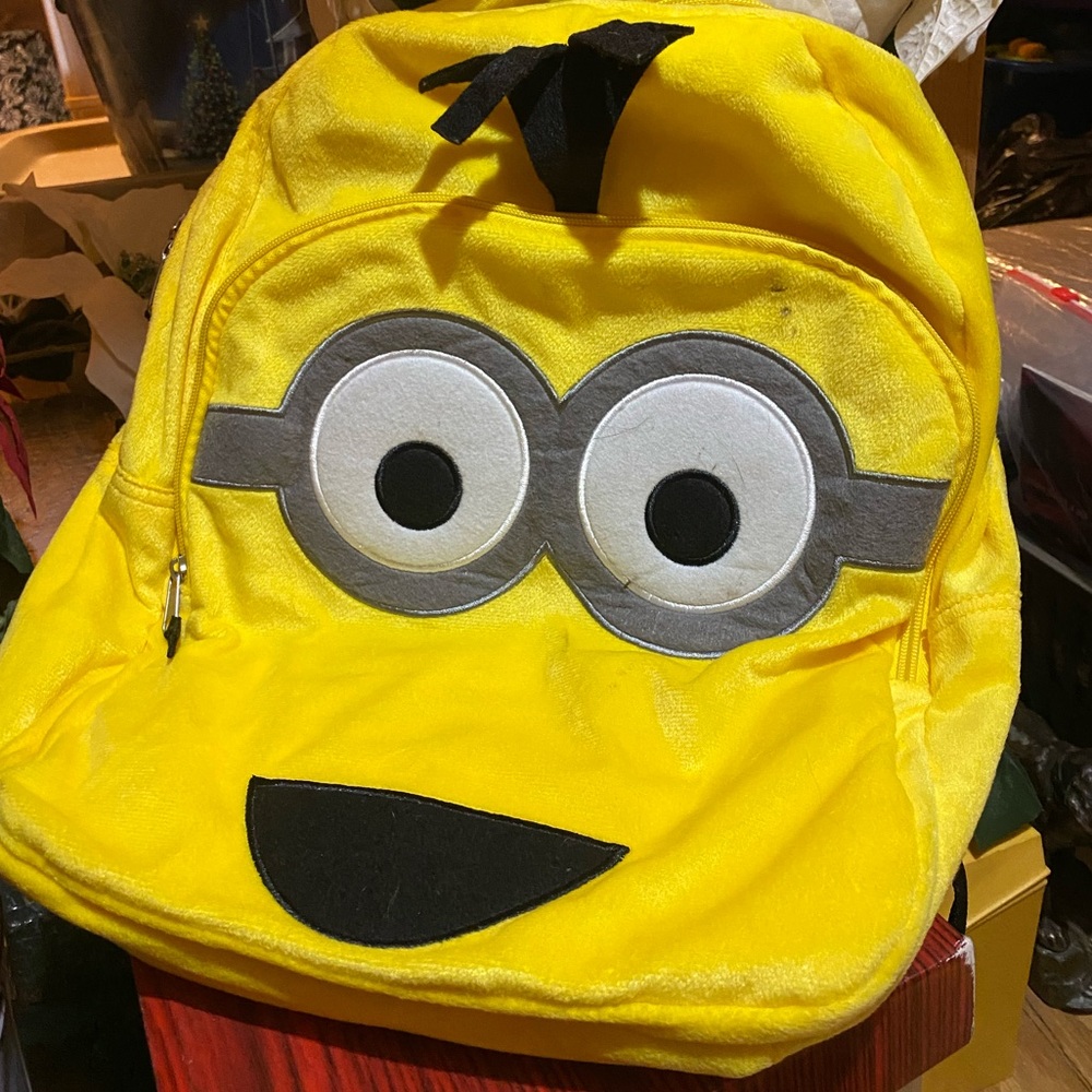 Universal Yellow Minion Face Kids Backpack